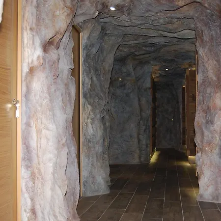 Hotel National Park & 4*