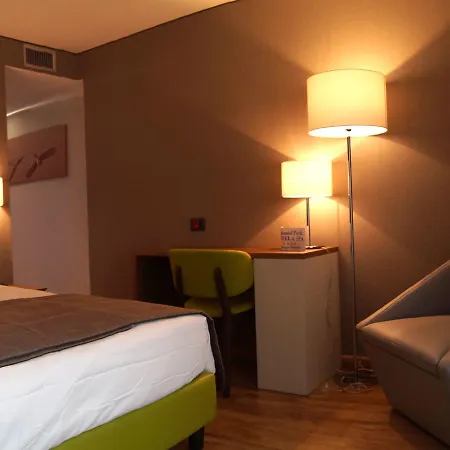 National Park & 4*