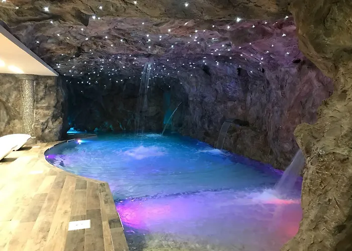 Hotel National Park &