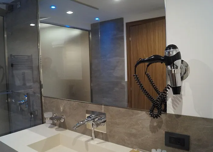 National Park & 4* Cotronei